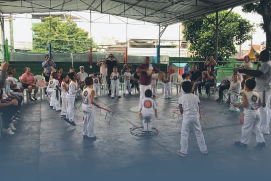 Aulas de Capoeira no Centro Educacional Chambarelli